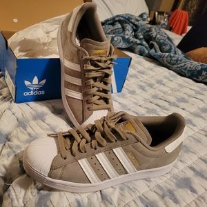 Adidas superstar mens size 8